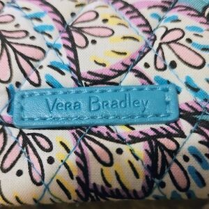 NWT Vera Bradley Cotton RFID Slim Wristlet in Peacock Garden pattern